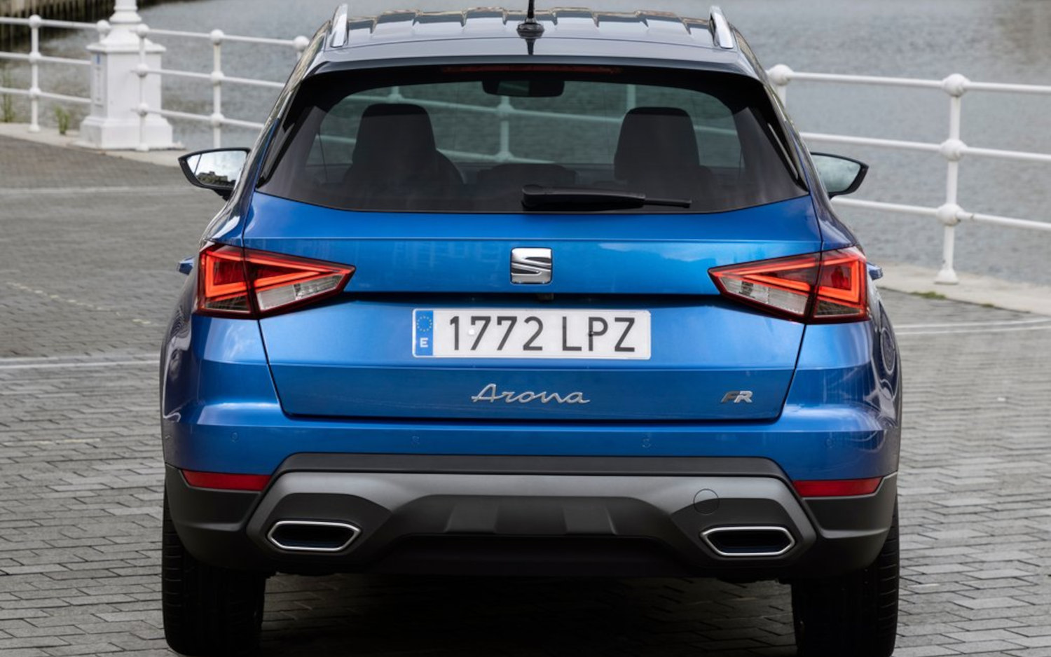 Comparison Seat Arona FR 2022 vs Chevrolet Trailblazer RS 2021